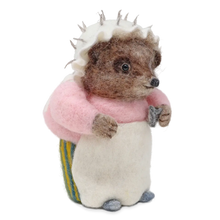 Load image into Gallery viewer, Beatrix Potter - Mrs. Tiggy-Winkle Ironing Needle Felting Craft Kit
