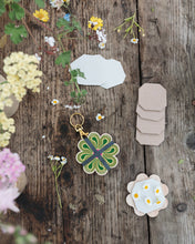 Load image into Gallery viewer, Keyring Flower Press - Greens & Yellows