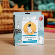 Load image into Gallery viewer, Moominpappa Sitting Needle Felt Craft Kit