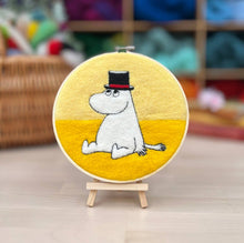 Load image into Gallery viewer, Moominpappa Sitting Needle Felt Craft Kit