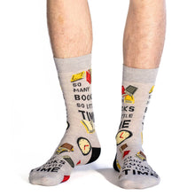 Load image into Gallery viewer, Men's So Many Books So Little Time Socks: Shoe Size 7-12
